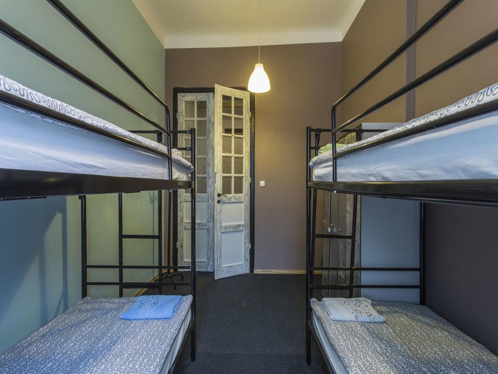 Mish Mash Hostel وارسو الغرفة الصورة